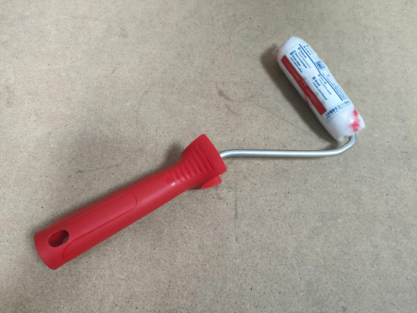 Валик в/д 150х16х12х6мм полиамид красно-серая полоса Top Color Expert